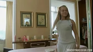 Duas garotas retrô s ...