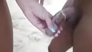 A gata asiática safa ...