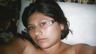 Essa gata é uma puta ...